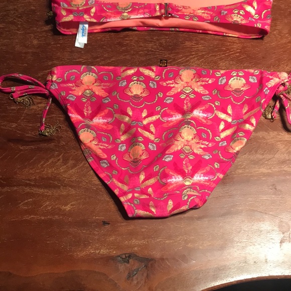 La Vie En Rose Two Piece - Picture 13 of 17